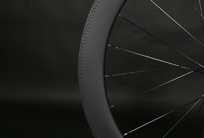 Grooved-Graphene-Brake-Track.jpg